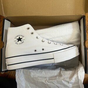 NEW IN BOX Converse Chuck Taylor Hi Top Platform Sneakers | Womens US 9 / UK 7